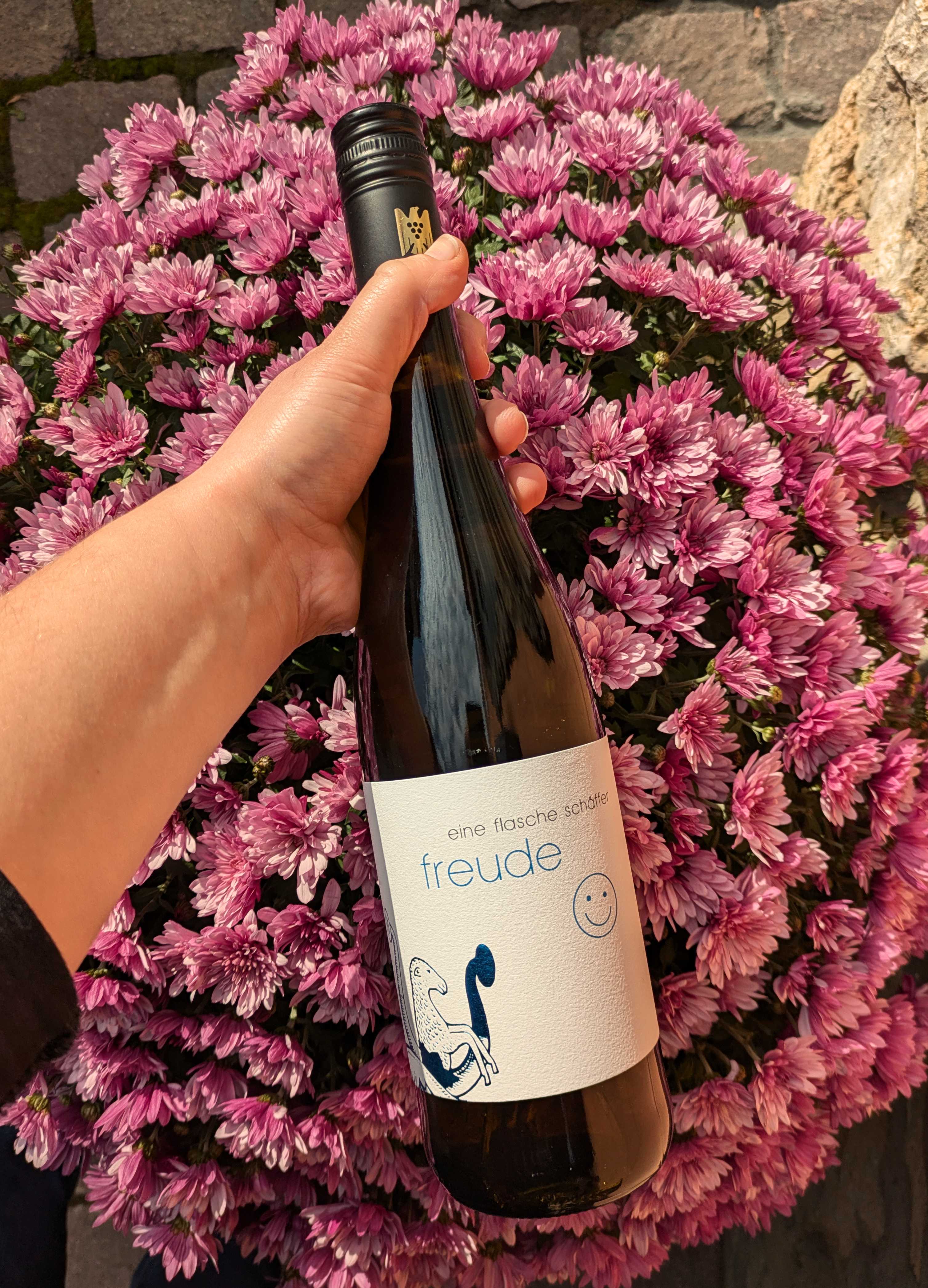 eine flasche schäffer freude VDP.Gutswein trocken  eine flasche schäffer freude VDP.Gutswein trocken